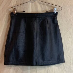 Chic Black Leather Mini Skirt